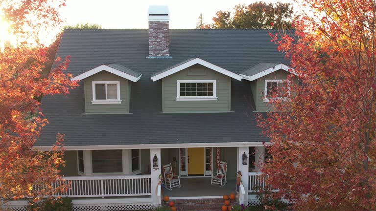 Best Roof Moss and Algae Removal  in Caledonia, WI